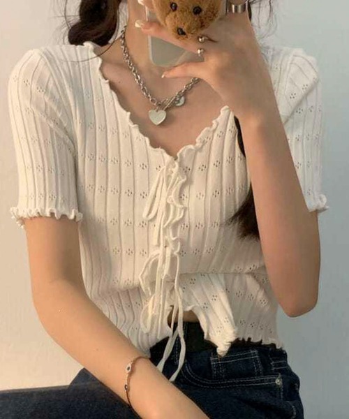 AVYL(アヴィル)の「フロントレースアップ半袖コンパクトトップス(Tシャツ/カットソー・レディース・ピンク/ブラック/ホワイト・M)」の7枚目の写真