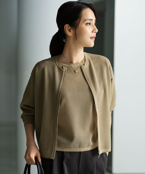 自由区（ジユウク）の「シアーメッシュニット Tシャツ（ニット/セーター・レディース・アイボリー系/黄土色系/グレー系・44）」の3枚目の写真