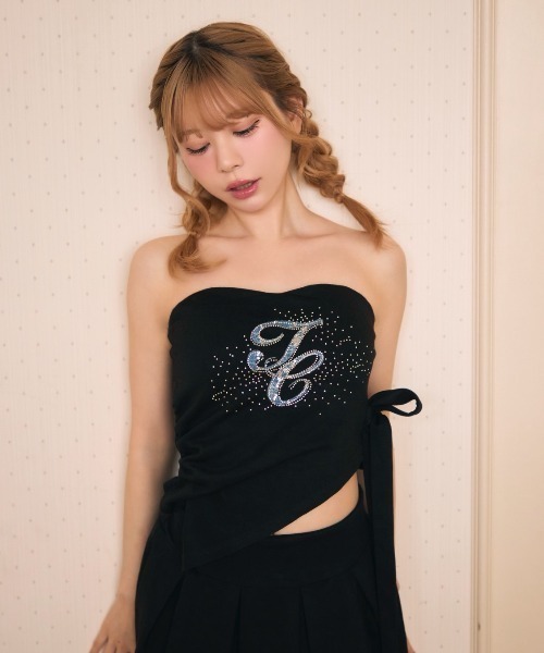 TITTY&CO.(ティティーアンドコー)の「ストーンロゴベアトップスウェットセットアップ(セットアップ・レディース・グレー/ブラック・FREE)」の6枚目の写真