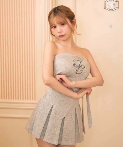TITTY&CO.(ティティーアンドコー)の「ストーンロゴベアトップスウェットセットアップ(セットアップ・レディース・グレー/ブラック・FREE)」の19枚目の写真