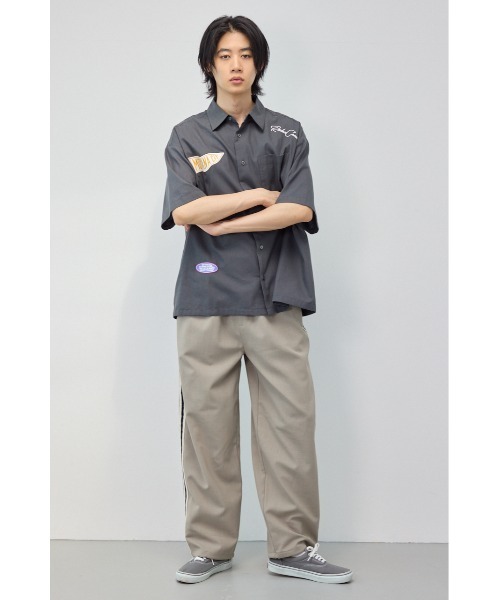 RODEO CROWNS WIDE BOWL(ロデオクラウンズワイドボウル)の「DRYNE Tech トラックパンツ(その他パンツ・メンズ・ライトベージュ/ダークブラウン/ダークグリーン・MEDIUM/LARGE)」の12枚目の写真
