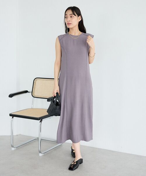 CRAFT STANDARD BOUTIQUE(クラフトスタンダードブティック)の「【接触冷感】ノースリーブワンピース(ワンピース・レディース・グレー/ダークブラウン・M/L)」の4枚目の写真