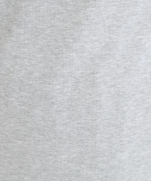 SHOO・LA・RUE（シューラルー）の「【S-LL/洗濯機可】二の腕隠れる 配色レイヤード風 5分袖Tシャツ（Tシャツ/カットソー・レディース・ブラウン系その他5/ブラック系4/グレー系4・04/03/02/01）」の7枚目の写真