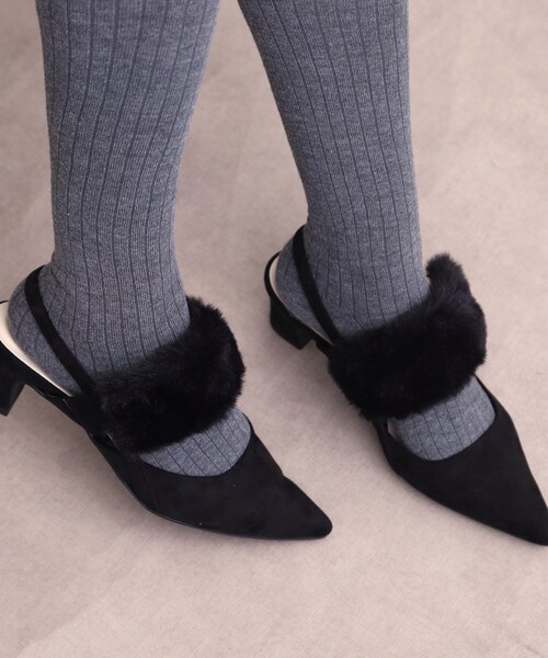 ESPERANZA(エスペランサ)の「【Fur Collection】ファー付き2WAYスリングバックミュールパンプス(パンプス・レディース・ブラック系/ベージュ系/ハウンドトゥース・LL/L/M/S)」の4枚目の写真