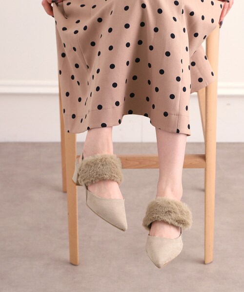 ESPERANZA(エスペランサ)の「【Fur Collection】ファー付き2WAYスリングバックミュールパンプス(パンプス・レディース・ブラック系/ベージュ系/ハウンドトゥース・LL/L/M/S)」の8枚目の写真