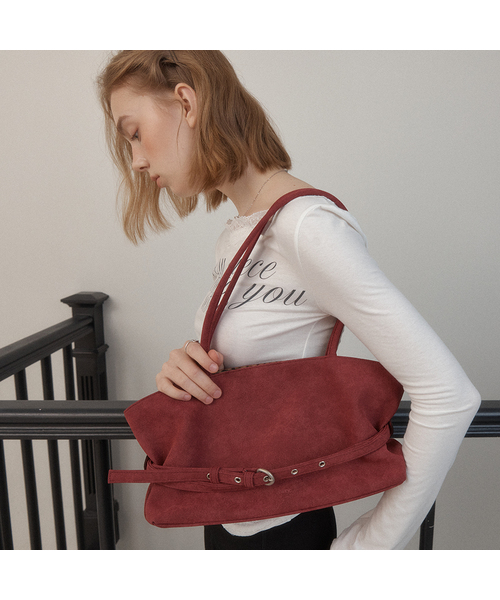 LETERIE(レテリー)の「MELLOW リバーシブルベルト付きトートバッグ_8カラー(トートバッグ・レディース・ミント/PINK/イエロー/ブラック/ブラウン系その他/ワイン系/オリーブ/ブラック×ブラック・FREE)」の8枚目の写真