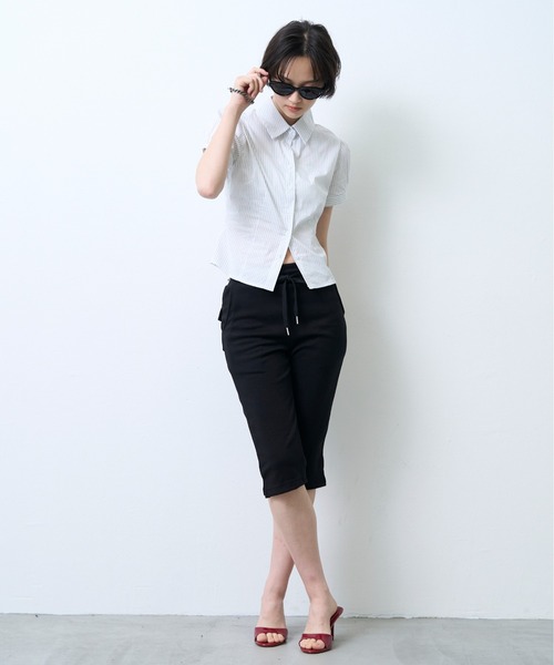 NUJOH（ヌゾ）の「Pinstripe Slim Shirt /ピンストライプスリムシャツ（シャツ/ブラウス・レディース・ホワイト/ネイビー/ブラック・FREE）」の16枚目の写真