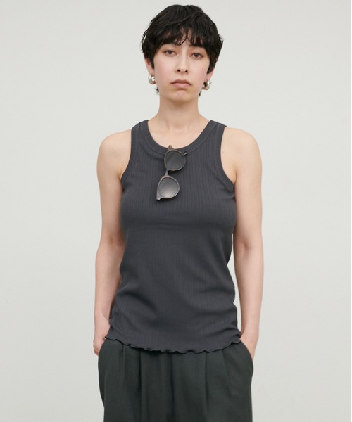 LARUTA（ラルータ）の「【LARUTA】強撚リブカップ付きタンクカットソー（タンクトップ・レディース・チャコールグレー/オフホワイト/ライトベージュ・FREE）」の11枚目の写真