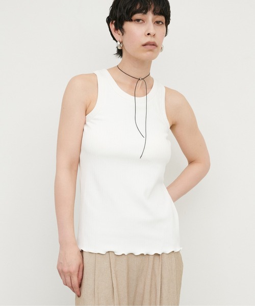 LARUTA（ラルータ）の「【LARUTA】強撚リブカップ付きタンクカットソー（タンクトップ・レディース・チャコールグレー/オフホワイト/ライトベージュ・FREE）」の4枚目の写真