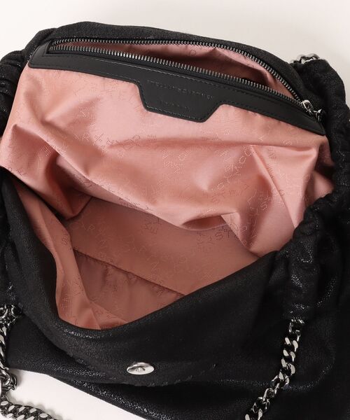 STELLA McCARTNEY(ステラマッカートニー)の「Falabella Drawstring Tote Bag / ファラベラ巾着トートバッグ(トートバッグ・レディース・ブラック・ONE SIZE)」の8枚目の写真