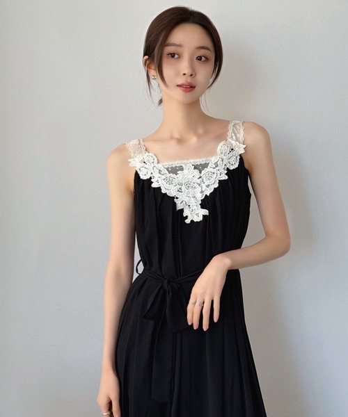 Jewelobe(ジュエローブ)の「配色レースフレアワンピース(ワンピース・レディース・ブラック・FREE)」の8枚目の写真