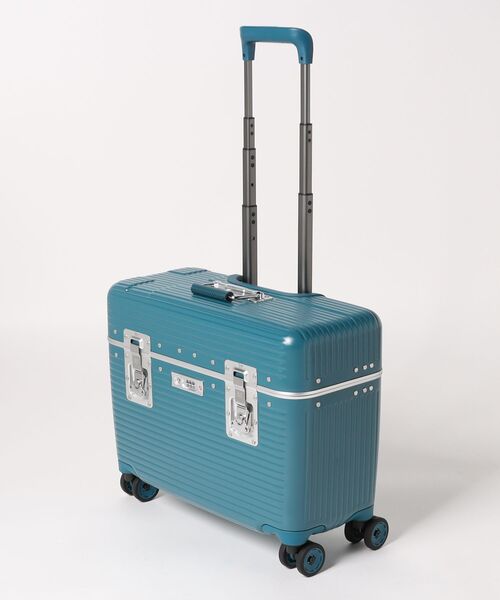 innovator/イノベーター】 Pilot Sries パイロット 30L（スーツケース