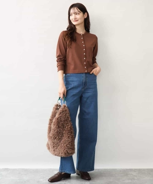 MK MICHEL KLEIN（エムケーミッシェルクラン）の「[洗える]ドット釦コンパクトニットカーディガン（カーディガン/ボレロ・レディース・ブラック/ブルー/ブラウン/レッド・38）」の8枚目の写真