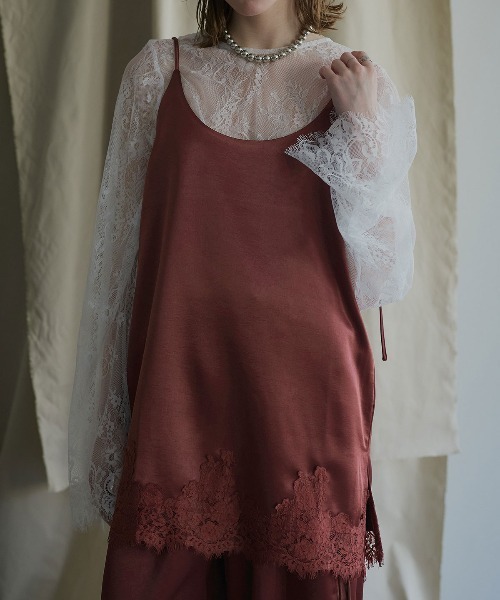 W:Huku（フーク）の「シルキーサテンレースキャミソール / Silky Satin Lace Camisole（キャミソール・レディース・ネイビー/オフホワイト/ピンク/ブラウン・FREE）」の2枚目の写真