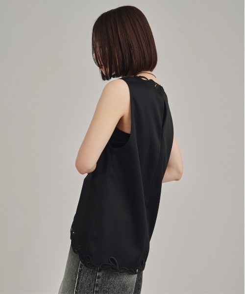 louren(ローレン )の「【louren/ローレン】eyelet embroidery tops/アイレットエンブロイダリートップス(シャツ/ブラウス・レディース・アイボリー/ブラック・FREE)」の12枚目の写真