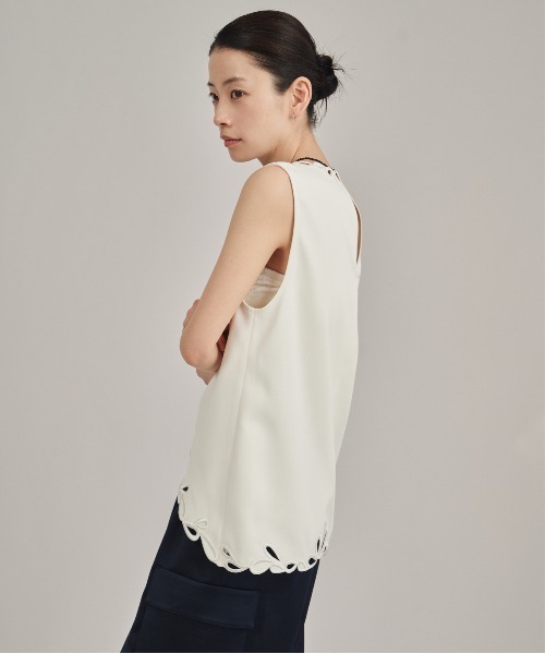 louren(ローレン )の「【louren/ローレン】eyelet embroidery tops/アイレットエンブロイダリートップス(シャツ/ブラウス・レディース・アイボリー/ブラック・FREE)」の7枚目の写真