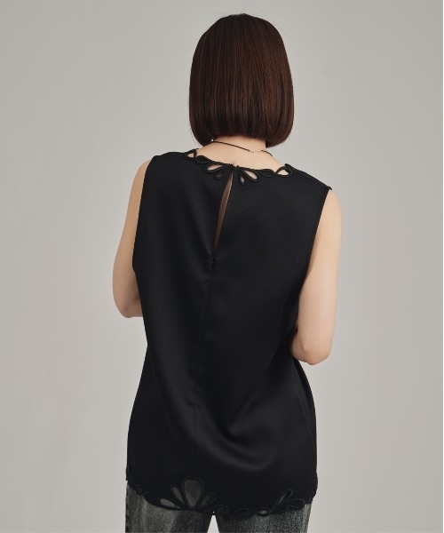 louren(ローレン )の「【louren/ローレン】eyelet embroidery tops/アイレットエンブロイダリートップス(シャツ/ブラウス・レディース・アイボリー/ブラック・FREE)」の13枚目の写真