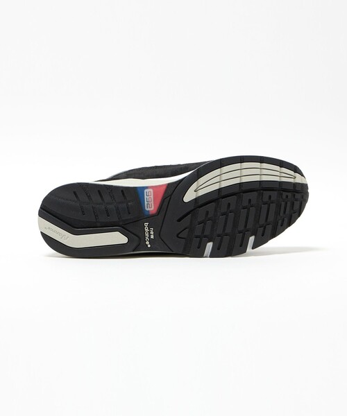 NEW BALANCE(ニューバランス)の「<New Balance> U992BK/スニーカー(スニーカー・メンズ・ブラック・28cm/28.5cm/27.5cm/29cm)」の6枚目の写真