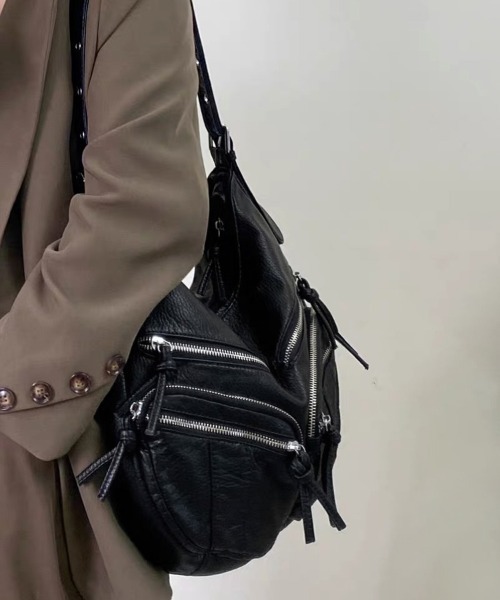 ONEP STAR(ワンピスター)の「マルチポケット多収納2WAYショルダーバッグ(ショルダーバッグ・レディース・オフホワイト/ブラウン/ブラック・FREE)」の14枚目の写真