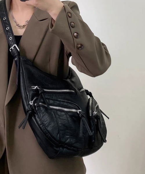 ONEP STAR(ワンピスター)の「マルチポケット多収納2WAYショルダーバッグ(ショルダーバッグ・レディース・オフホワイト/ブラウン/ブラック・FREE)」の15枚目の写真