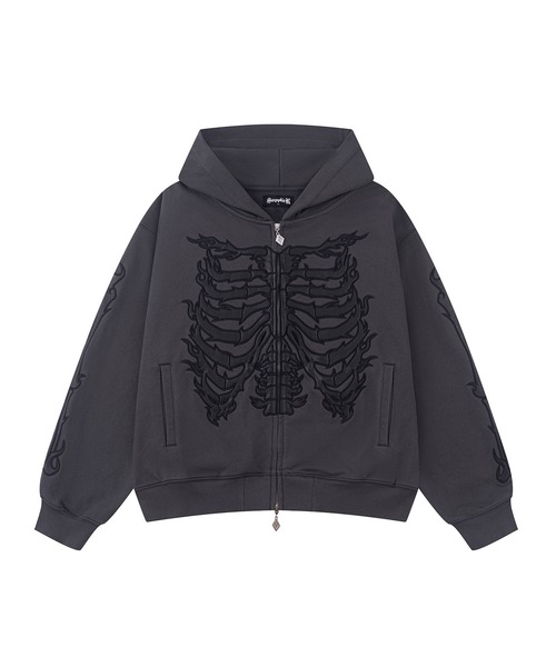 SUPPLIER(サプライヤー)の「ジップフーディ|Fire Bones Leather Patch Zip Hoodie|SUPPLIER(パーカー・メンズ・ダークグレー/ブラック・LARGE/X-LARGE/SMALL/MEDIUM)」の13枚目の写真