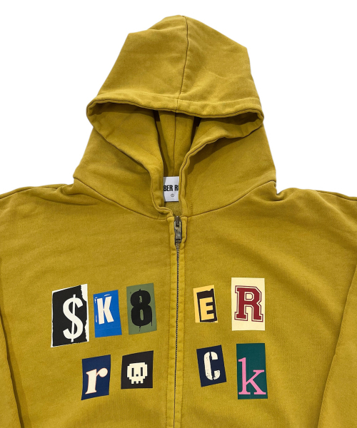 SK8ER ROCK（スケーターロック）の「コラージュロゴピグメントスウェットフードジップアップ（マスタード）（パーカー・レディース・その他・ONE SIZE）」の3枚目の写真