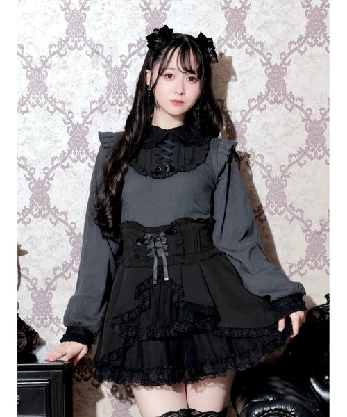NOEMIE（ノエミー）の「ゴシックヨークレースアップカットソー（Tシャツ/カットソー・レディース・ブラック/ダークグレー/ワインレッド・M）」の2枚目の写真