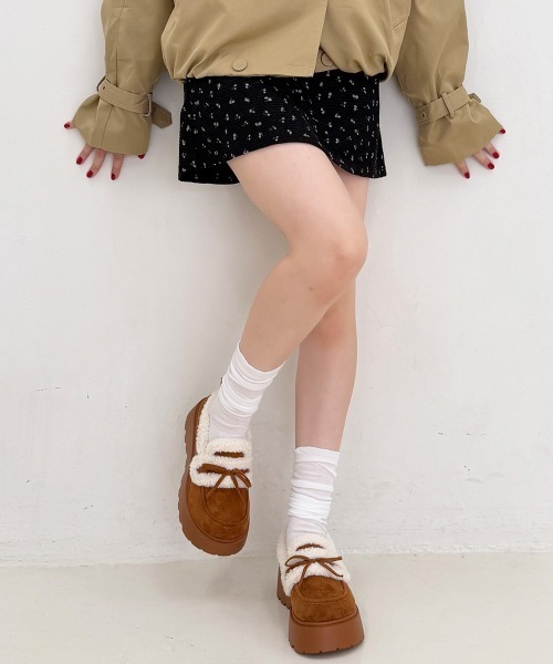 DEMETER（デメテル）の「厚底 ボリュームソール リボン ボアシューズ（ブーツ・レディース・キャメル/アイボリー/ダークブラウン・LL/M/S/L）」の10枚目の写真