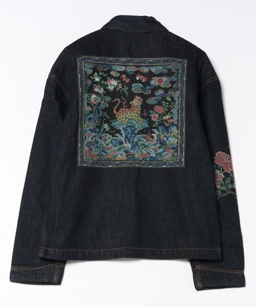 Desigual(デシグアル)の「オリエンタル虎 バックプリント デニムジャケット|Desigual 2026秋冬新作(デニムジャケット・メンズ・ブルー・M/L/S/XL)」の2枚目の写真