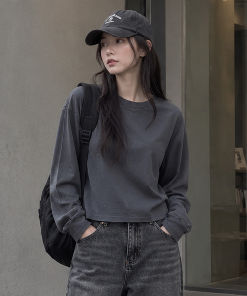 PEID(ペイド)の「PD ベーシック セミクロップド 長袖Tシャツ 3Color(Tシャツ/カットソー・レディース・ブラック/ホワイト/チャコールグレー・LARGE/X-LARGE/XX-LARGE)」の6枚目の写真