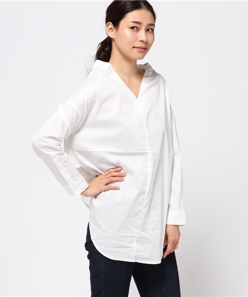 COLONY 2139(コロニートゥーワンスリーナイン)の「ストレッチブロード抜き衿シャツ(シャツ/ブラウス・レディース・ベージュ/ネイビー/ホワイト・FREE)」の1枚目の写真