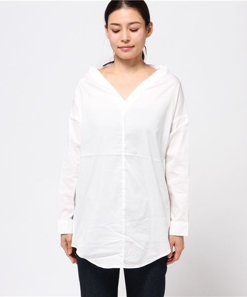 COLONY 2139(コロニートゥーワンスリーナイン)の「ストレッチブロード抜き衿シャツ(シャツ/ブラウス・レディース・ベージュ/ネイビー/ホワイト・FREE)」の4枚目の写真