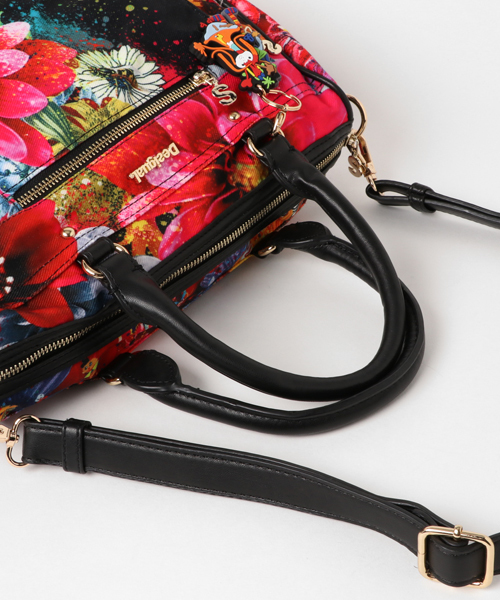 Desigual（デシグアル）の「「Desigual/デシグアル」バッグ（ショルダーバッグ・レディース・レッド系その他・ONE SIZE）」の6枚目の写真