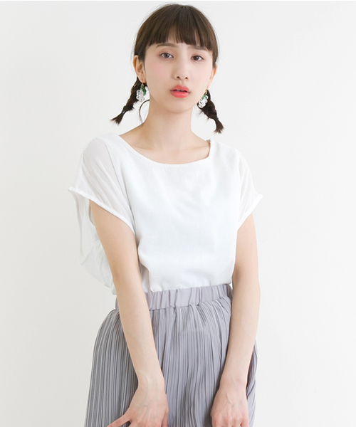 MERLOT（メルロー）の「インナードッキングシアークロップドプルオーバー4619（シャツ/ブラウス・レディース・オフホワイト/ブルー/レッド/モカ/ブラック・FREE）」の2枚目の写真