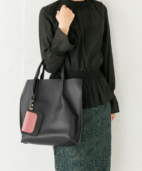 RODE SKO（ロデスコ）の「ANNI アウトステッチトートバッグ（トートバッグ・レディース・レッド/ブラック/ベージュ系その他/グレー/オレンジ/ブルー・ONE）」の2枚目の写真