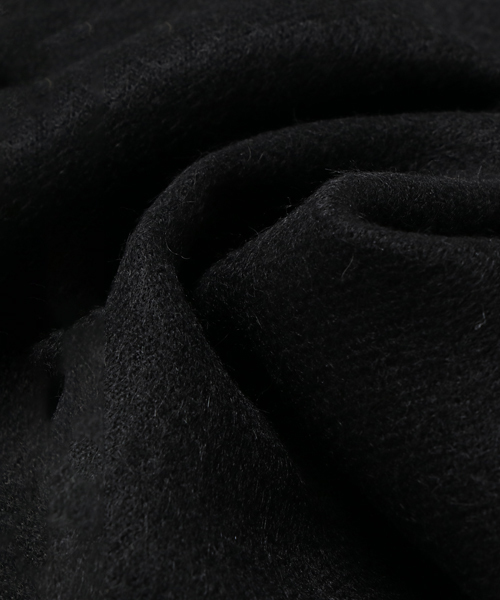 THE INOUE BROTHERS（ザイノウエブラザーズ）の「THE INOUE BROTHERS ベビーアルパカストール（ストール/ショール・メンズ・ホワイト/ブラック/グレー/オレンジ/ボルドー/キャメル/ネイビー・FREE）」の9枚目の写真