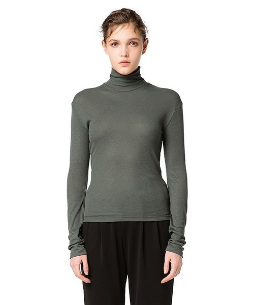CLANE(クラネ)の「H/N CUT TOPS(Tシャツ/カットソー・レディース・ブラック/グレー/ライトグリーン・1/2)」の13枚目の写真