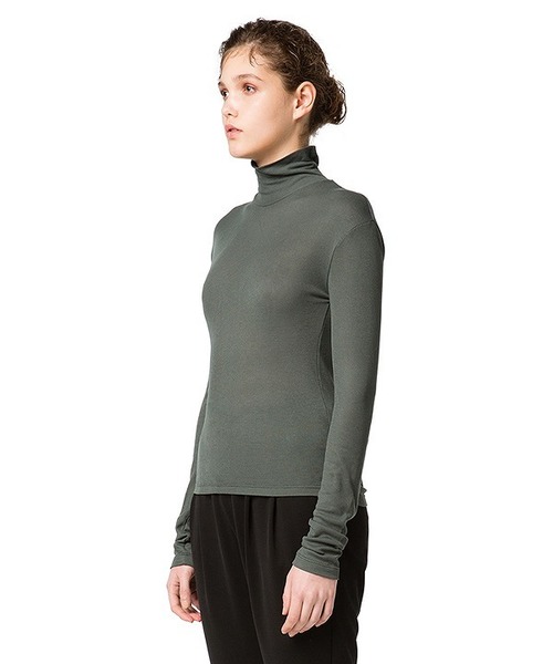 CLANE(クラネ)の「H/N CUT TOPS(Tシャツ/カットソー・レディース・ブラック/グレー/ライトグリーン・1/2)」の12枚目の写真