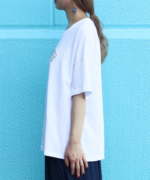 reca（レカ）の「ゆったり楽ちん◇ビッグシルエット 刺繍ロゴTシャツ　-CLOVER-（Tシャツ/カットソー・レディース・ホワイト/グレー/ブルー系その他/スモークピンク・FREE）」の21枚目の写真