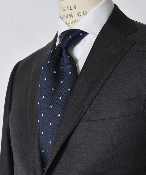 SHIPS（シップス）の「SHIPS: ワンポイント フラワー コモン ネクタイ（ネクタイ・メンズ・ダークグリーン/ネイビー/ブラウン/ワインレッド/コバルトブルー/ダークブルー/ライトブルー/パープル/ピンク系その他・6）」の4枚目の写真