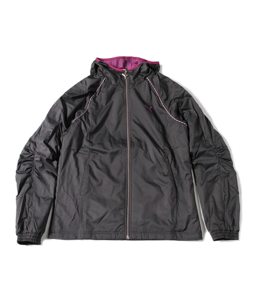 PUMA(プーマ)の「裏トリコット フード付ウーブンジャケット (WOMEN)(パーカー・レディース・ブラック×レッド/ブラック×パープル/ブラック×ブルー/ネイビー系・LARGE/MEDIUM/O/SMALL)」の18枚目の写真