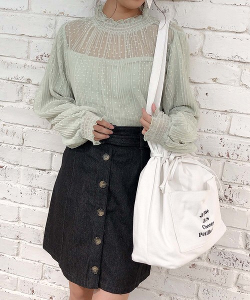 one after another NICE CLAUP（ワンアフターアナザーナイスクラップ）の「ドットチュールシアートップス（Tシャツ/カットソー・レディース・オフホワイト/ライトベージュ/グリーン系その他・FREE）」の15枚目の写真