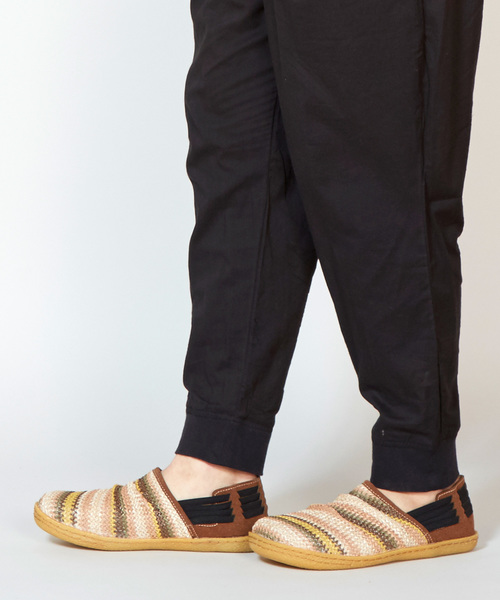 チャイハネ（チャイハネ）の「【チャイハネ】カラフルボーダーワラチ風スリッポン メンズサイズ（スリッポン・メンズ・ブラック/ブラウン/ワインレッド・M/L）」の11枚目の写真