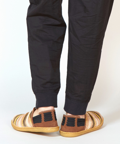 チャイハネ（チャイハネ）の「【チャイハネ】カラフルボーダーワラチ風スリッポン メンズサイズ（スリッポン・メンズ・ブラック/ブラウン/ワインレッド・M/L）」の12枚目の写真