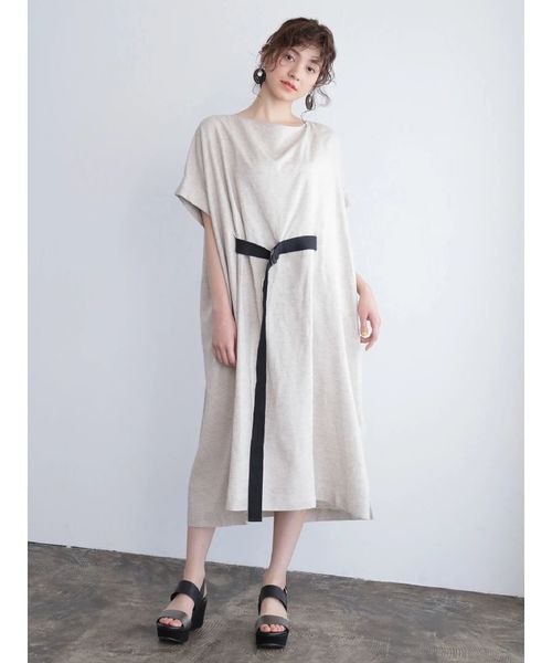 Editt by YECCA VECCA（エディットバイイェッカヴェッカ）の「レーヨン麻ベルトデザインワンピース（ワンピース・レディース・ベージュ/モカ・FREE）」の5枚目の写真