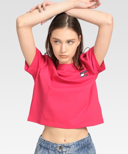 tommy jeans(トミー ジーンズ)の「オーバーサイズ バッジ Tシャツ(Tシャツ/カットソー・レディース・ホワイト/ブラック/ネイビー/レッド/ピンク/グレー/レッド系その他/ピンク系その他/ライトブルー/イエロー/オレンジ/ブラック系その他/イエロー系その他/コーラルピンク/ホワイト系その他/ピンク系その他2/グレー系その他・SMALL/MEDIUM/LARGE/X-SMALL)」の12枚目の写真