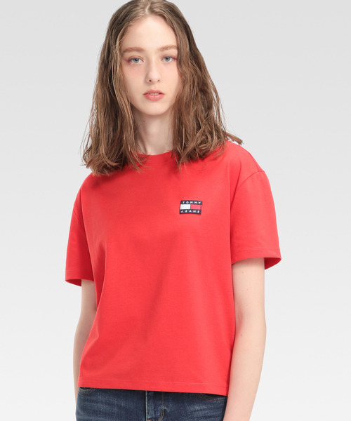 tommy jeans(トミー ジーンズ)の「オーバーサイズ バッジ Tシャツ(Tシャツ/カットソー・レディース・ホワイト/ブラック/ネイビー/レッド/ピンク/グレー/レッド系その他/ピンク系その他/ライトブルー/イエロー/オレンジ/ブラック系その他/イエロー系その他/コーラルピンク/ホワイト系その他/ピンク系その他2/グレー系その他・SMALL/MEDIUM/LARGE/X-SMALL)」の15枚目の写真
