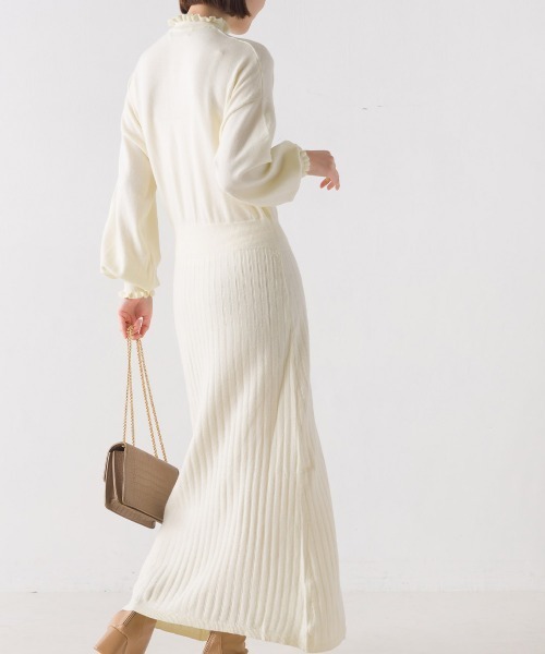 marle（マルレ）の「R/N フリルセットアップ風ニットワンピース（ワンピース・レディース・アイボリー/グレー/チャコールグレー/キャメル/カーキ/ネイビー/ベージュ・FREE）」の14枚目の写真