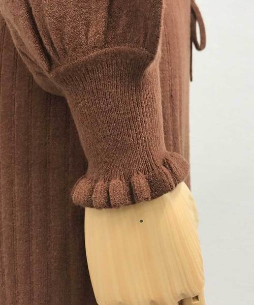 marle（マルレ）の「R/N フリルセットアップ風ニットワンピース（ワンピース・レディース・アイボリー/グレー/チャコールグレー/キャメル/カーキ/ネイビー/ベージュ・FREE）」の10枚目の写真