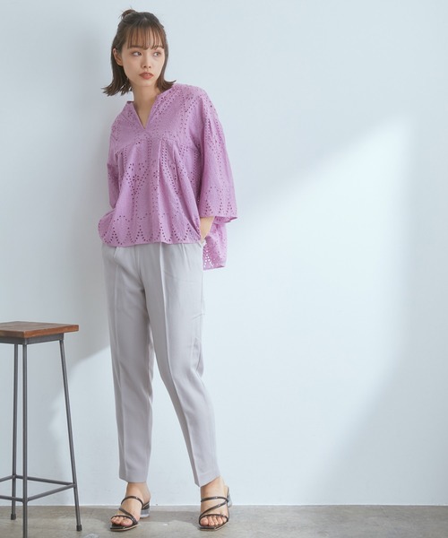 VIS(ビス)の「【EASY CARE】ウォッシャブルフラノツータックテーパードパンツ(スラックス・レディース・ブラック/グレー系その他/パープル/ベージュ系その他・L/LL/M/S/SS)」の12枚目の写真